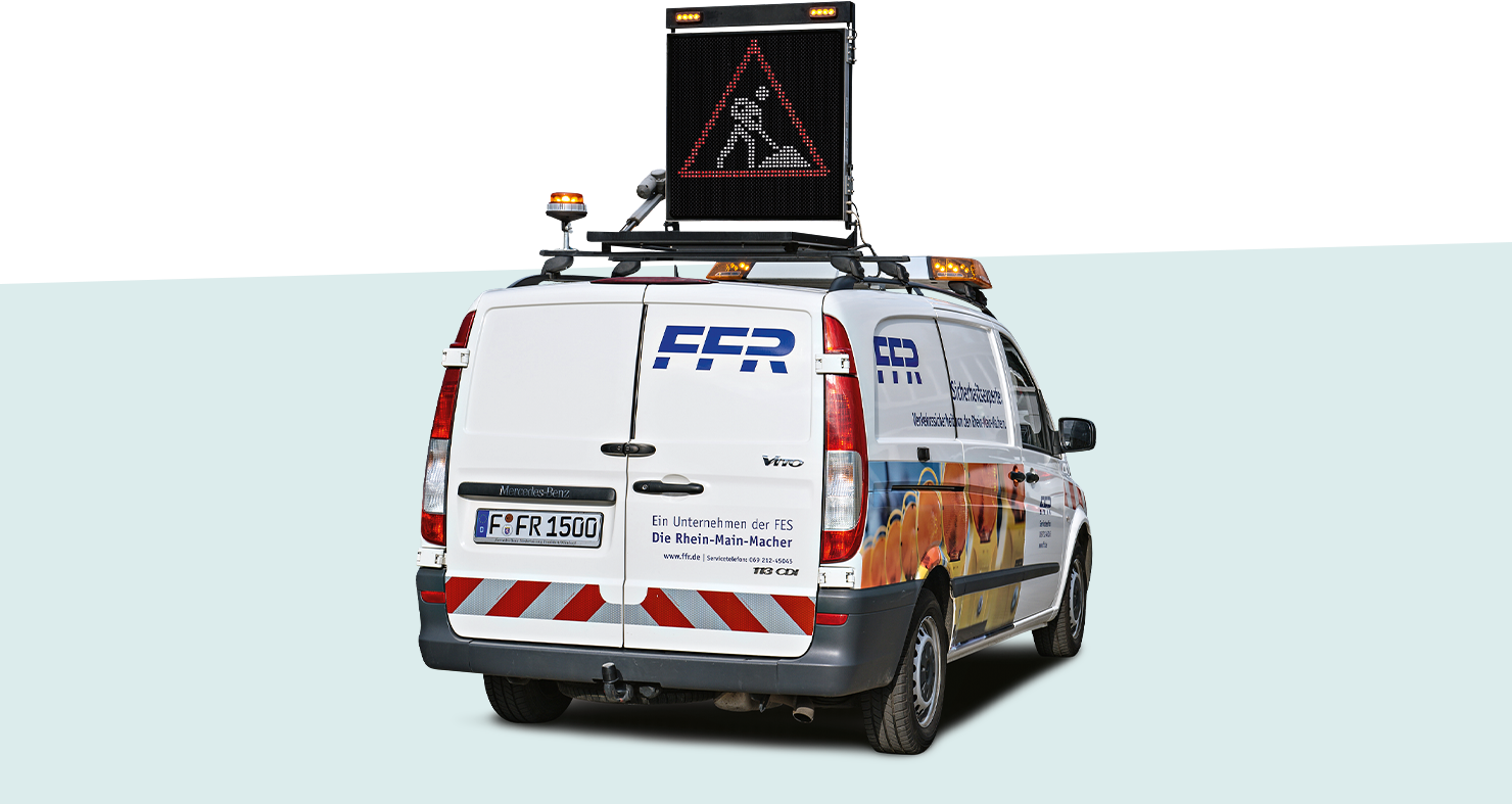 Verkehrssicherungsfahrzeug mit LED-Tafel